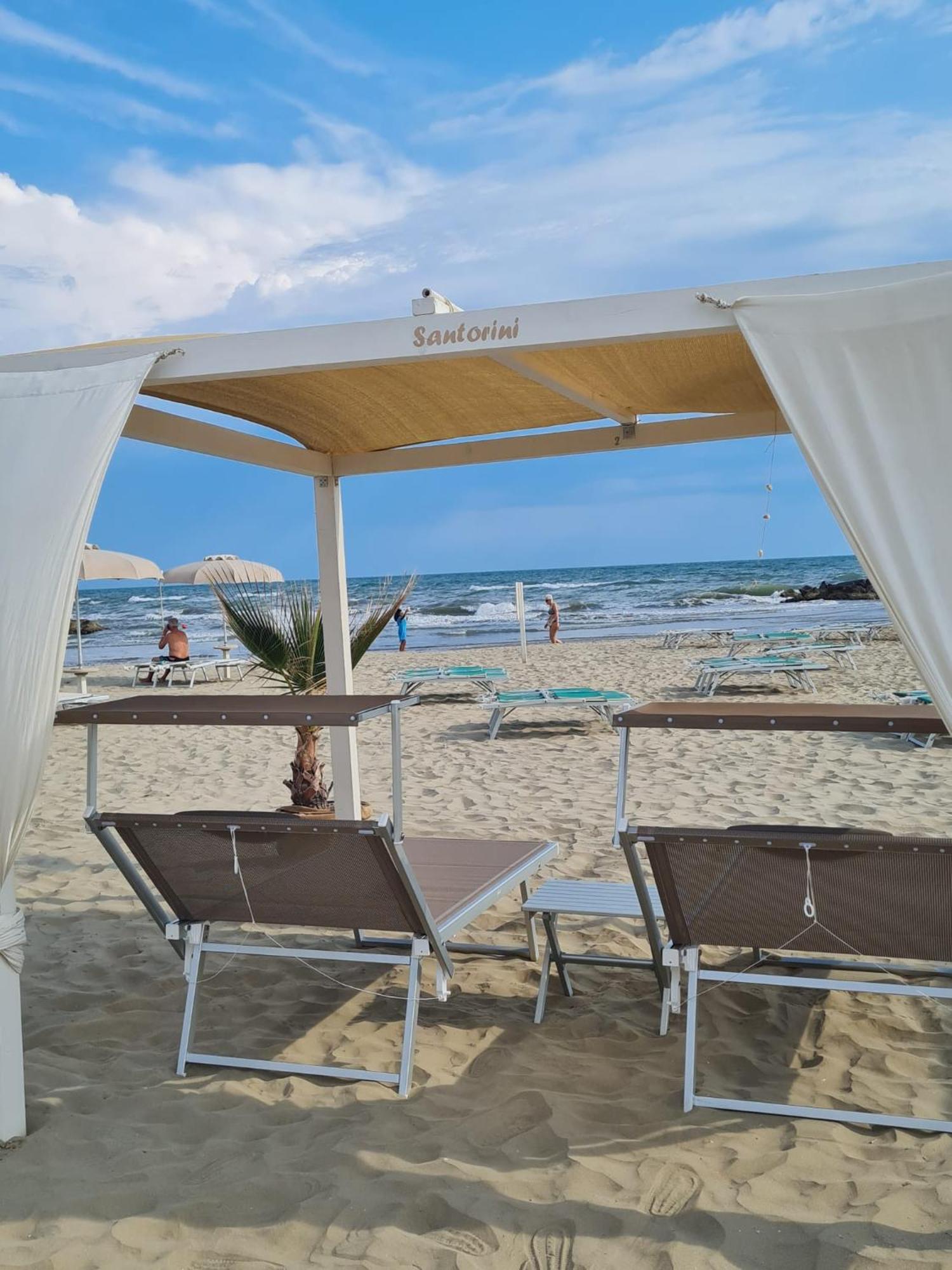 Hotel Brezza Ріміні Екстер'єр фото